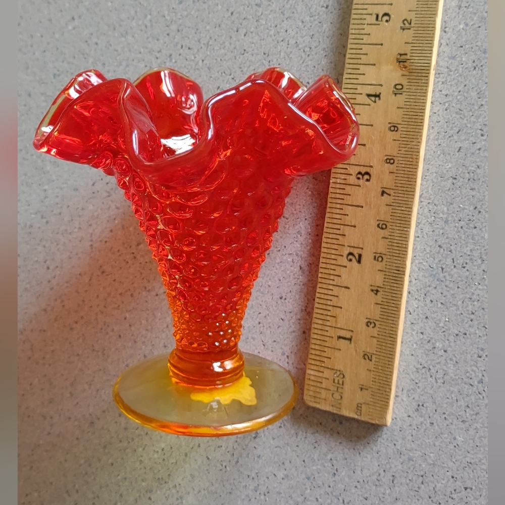Lower price!*Amberina mini vase(4") - Picture 5 of 6